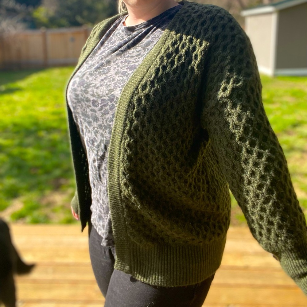 Soft Warm Green Knit Cardigan